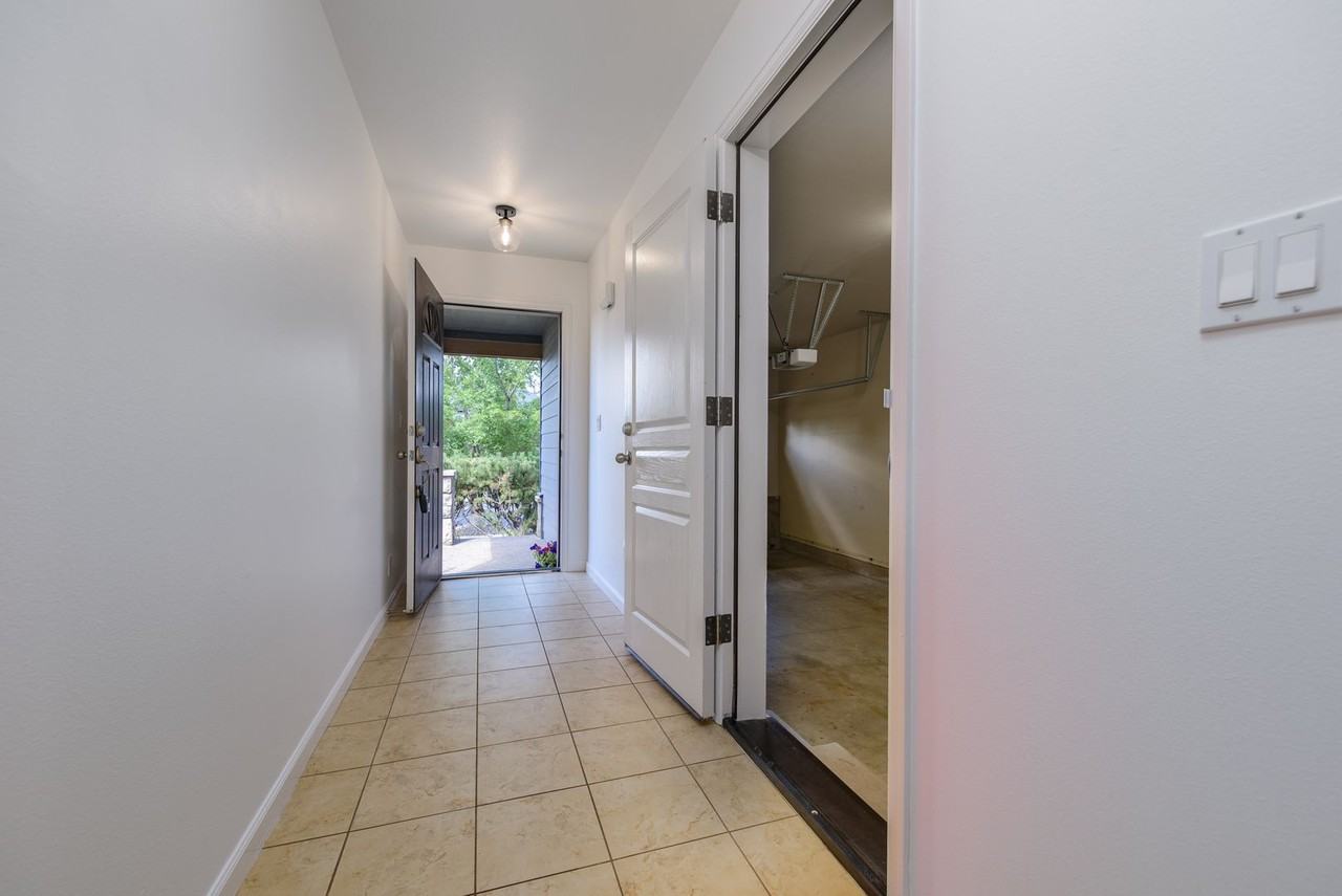 20289 Schaeffer Dr - Photo 3 of 43
