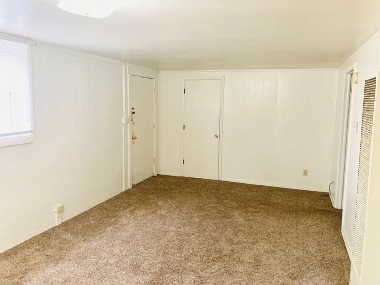 305 E Grandview Dr #4 - Photo 2 of 9