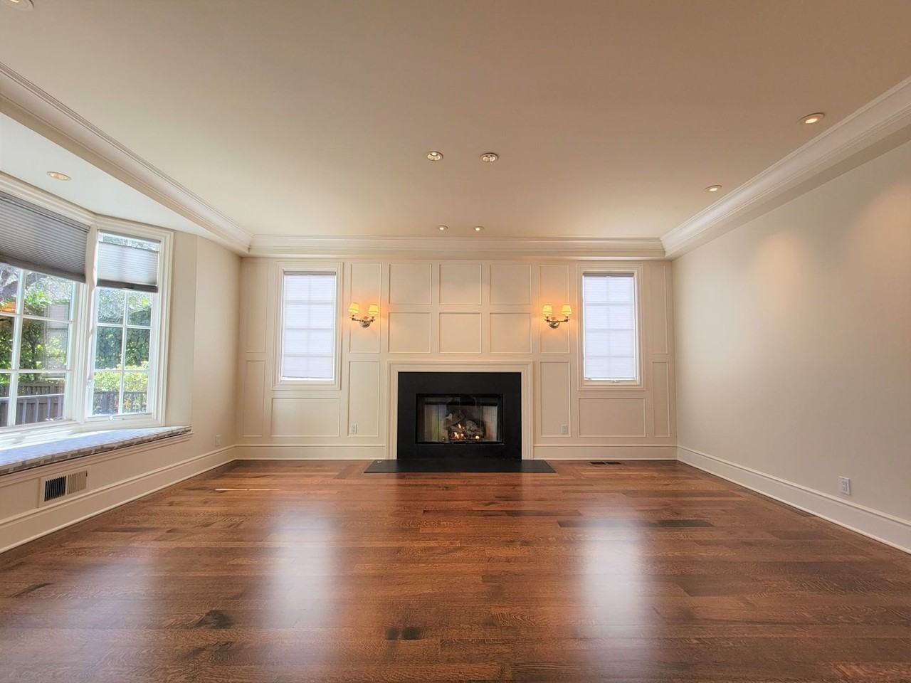 445 Hermosa Way - Photo 3 of 36