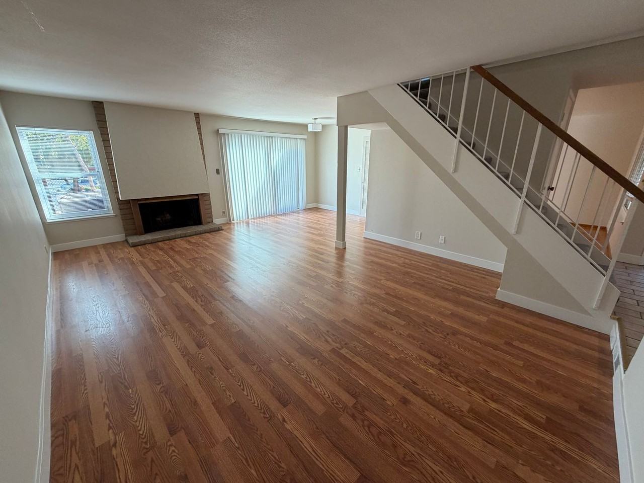 141 Sand Wedge Pl - Photo 4 of 13