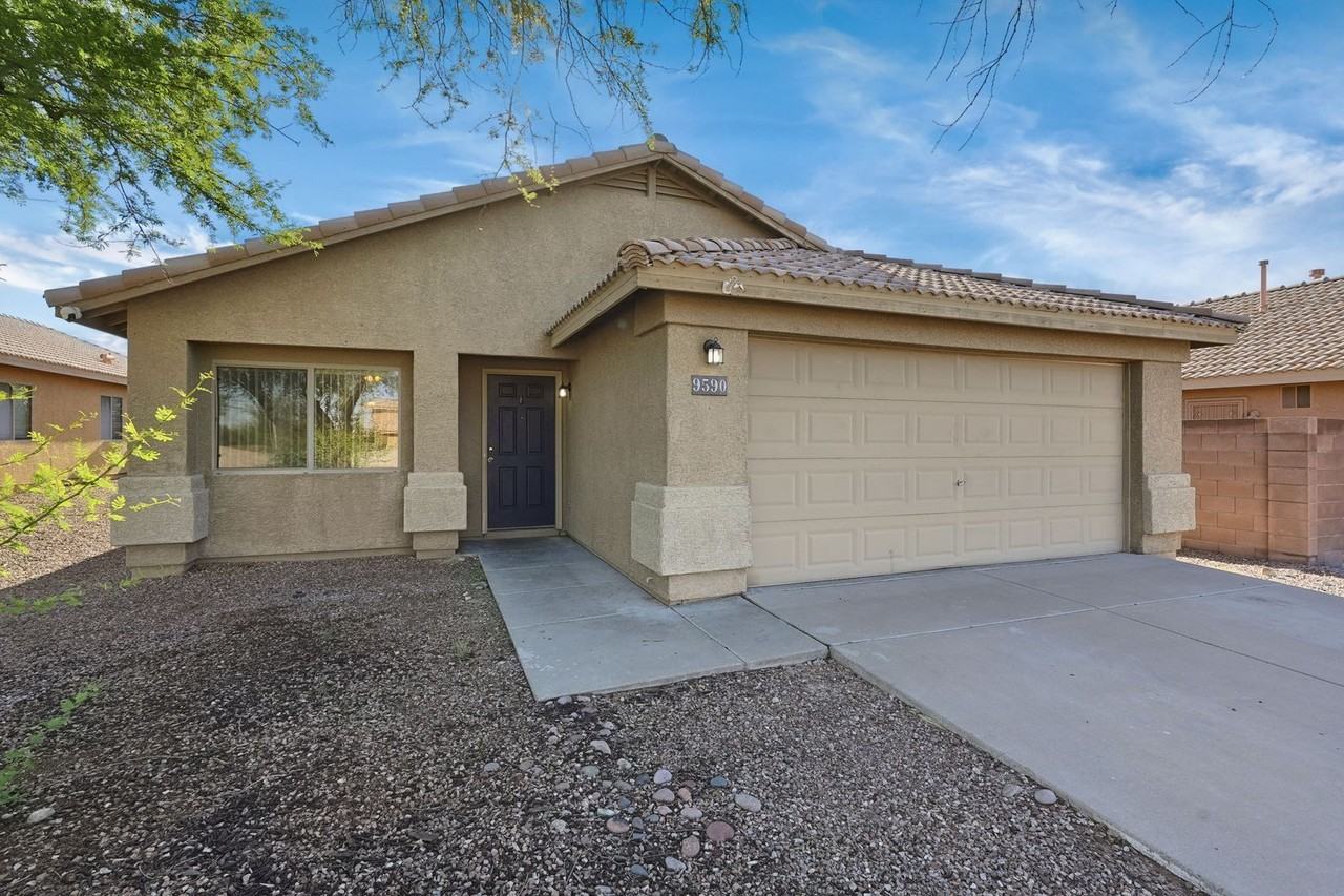 9590 N Marsh Wren Pl - Photo 3 of 39