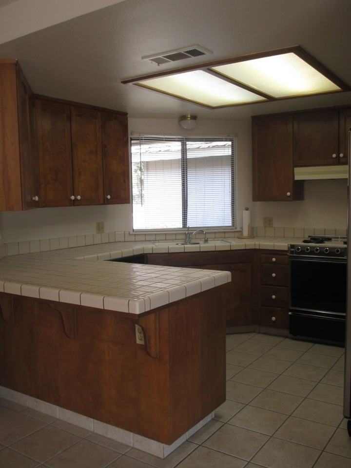 4043 W Victor Ave - Photo 4 of 19