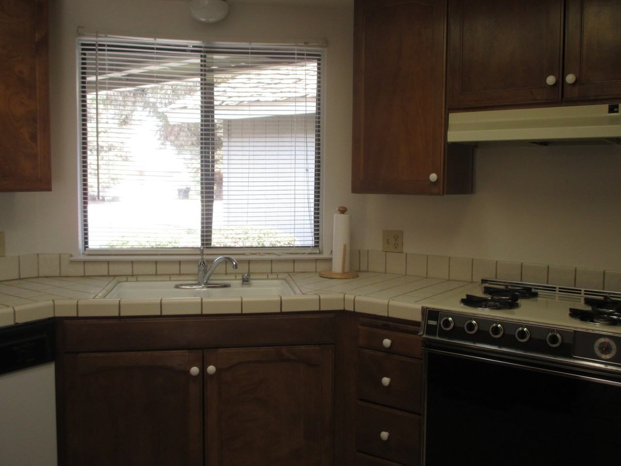 4043 W Victor Ave - Photo 5 of 19
