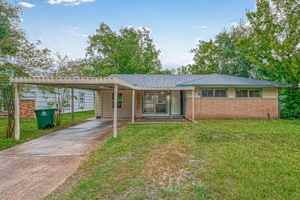 featured image of 5707 Lakefield Dr