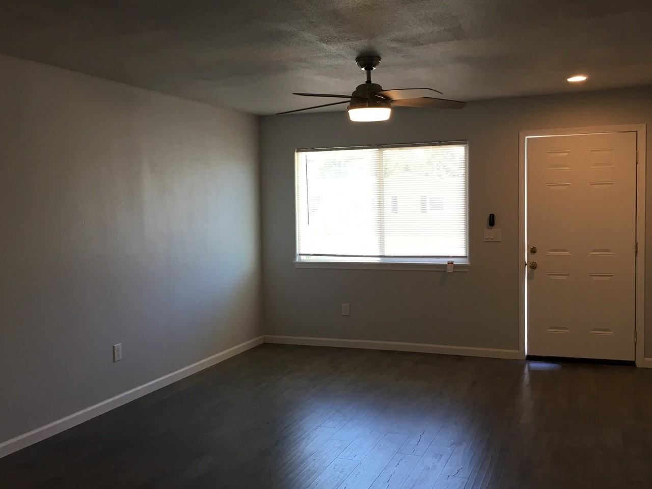 108 Louis Ln - Photo 3 of 11