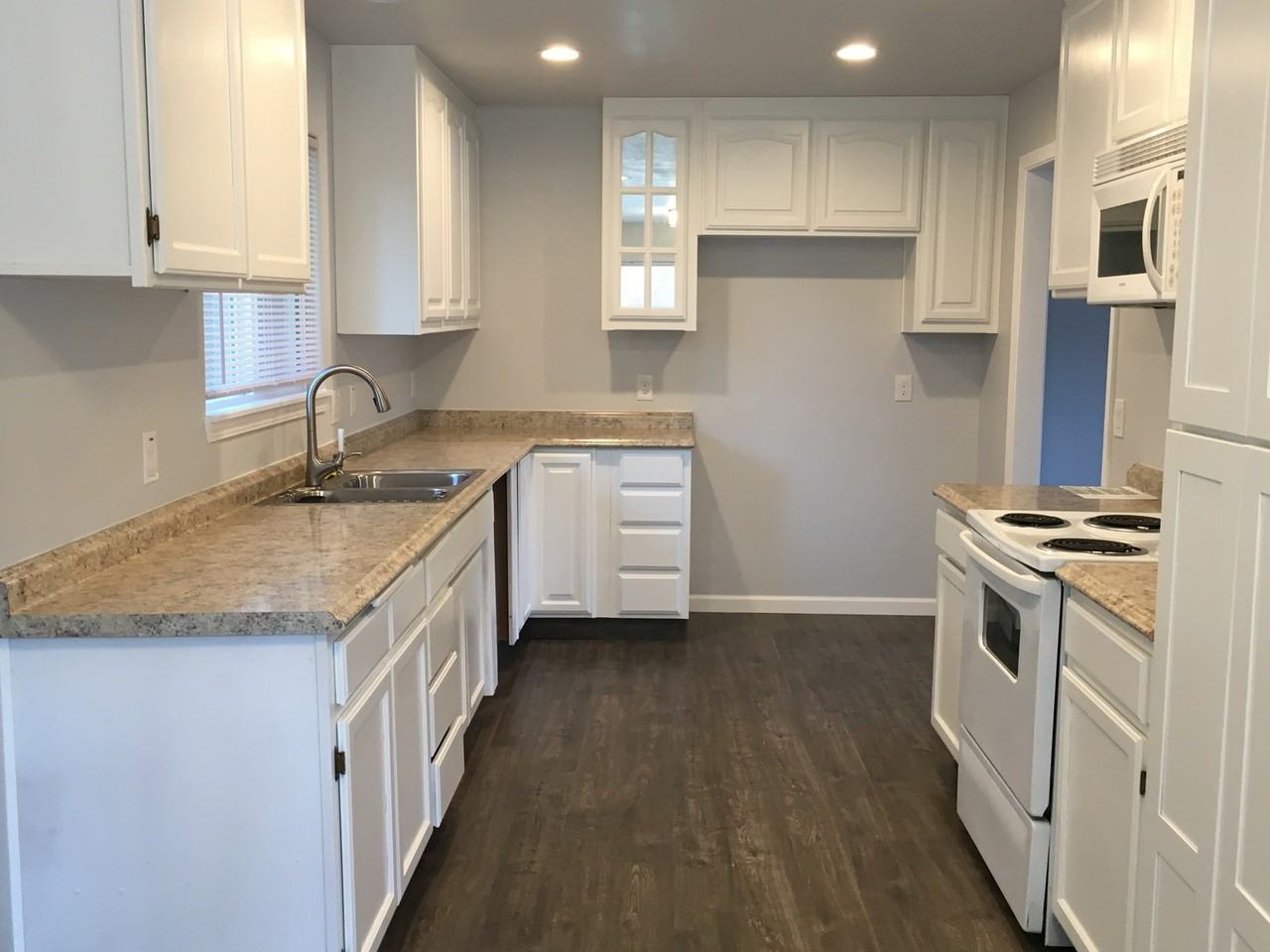 108 Louis Ln - Photo 5 of 11