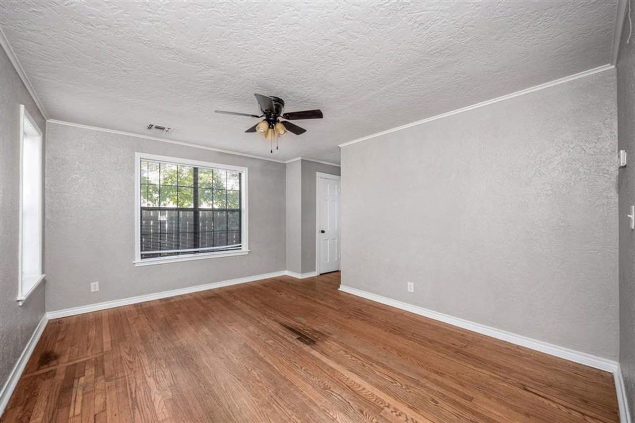 1707 Nw Oak Ave - Photo 4 of 32