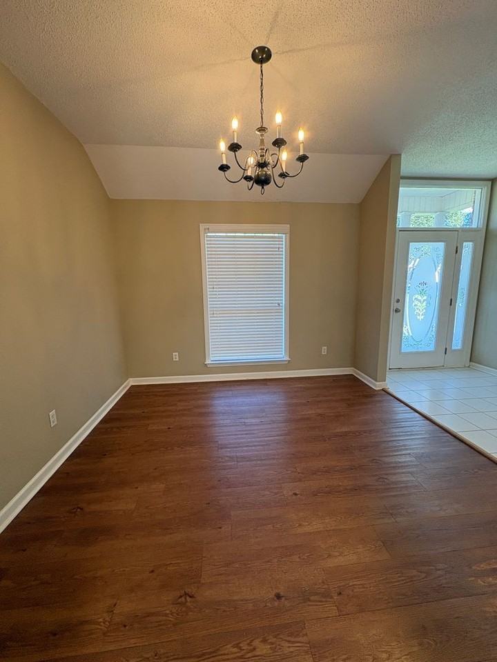 139 Michael Ln - Photo 7 of 17