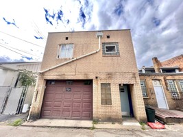 featured image of 810 Merchant St