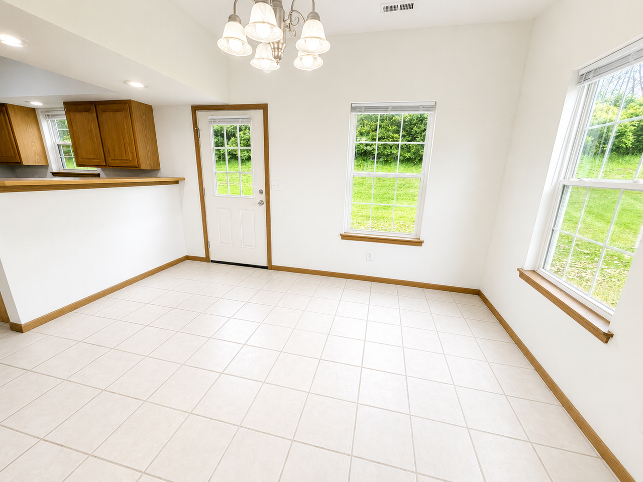 5000 Derby Ridge Dr #301 - Photo 6 of 19