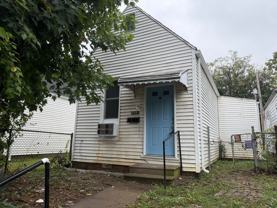 729 E Iowa St - Photo 1 of 1