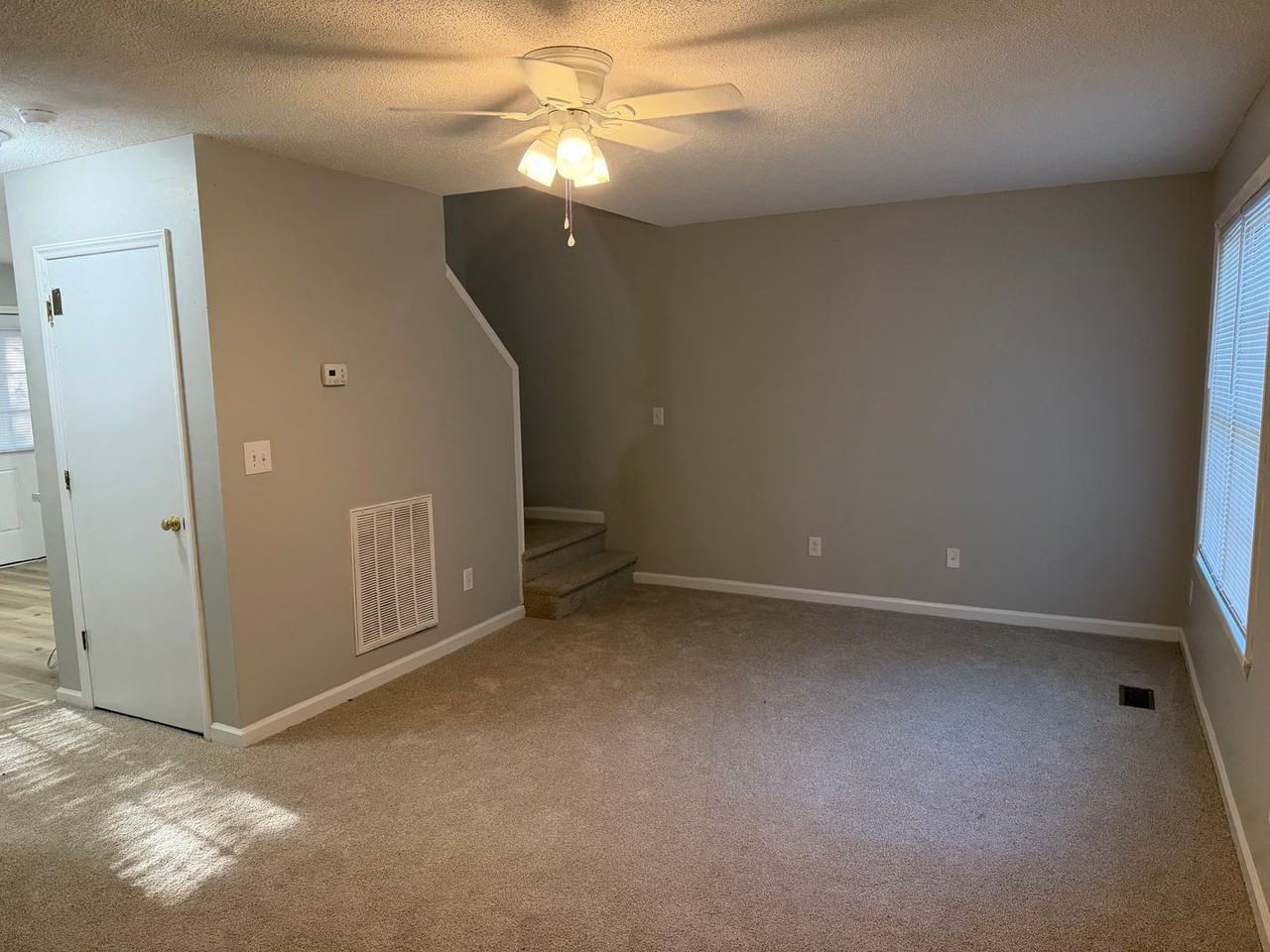 4266 Kaplan Dr - Photo 2 of 7