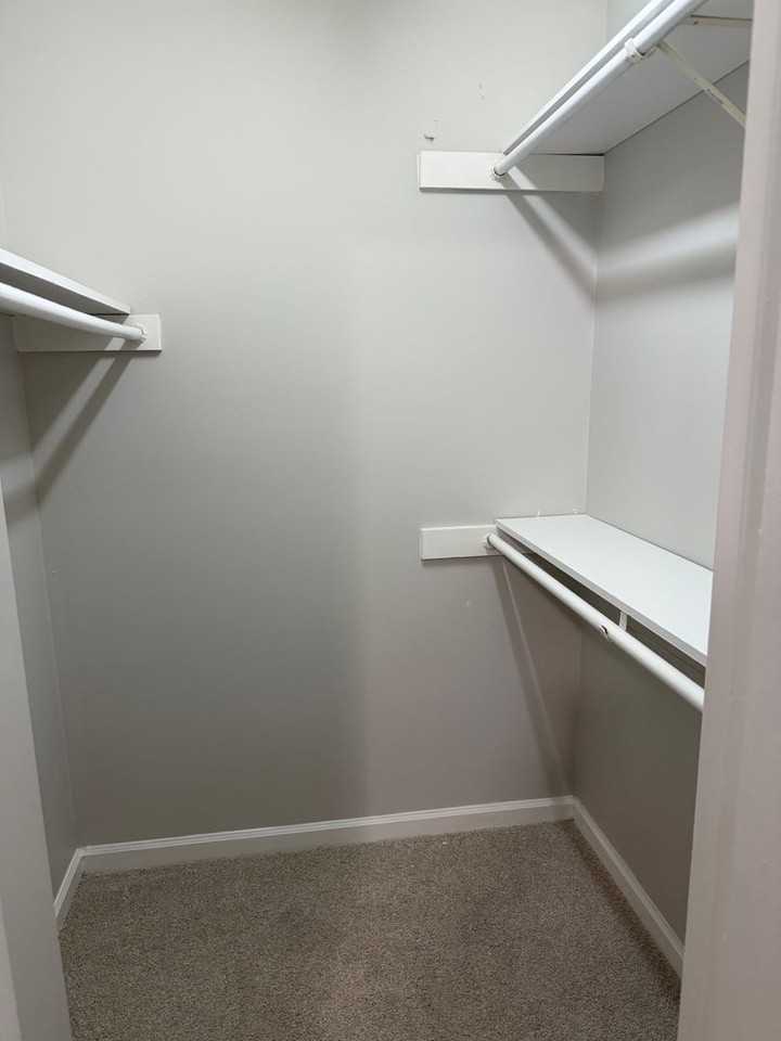4266 Kaplan Dr - Photo 4 of 7