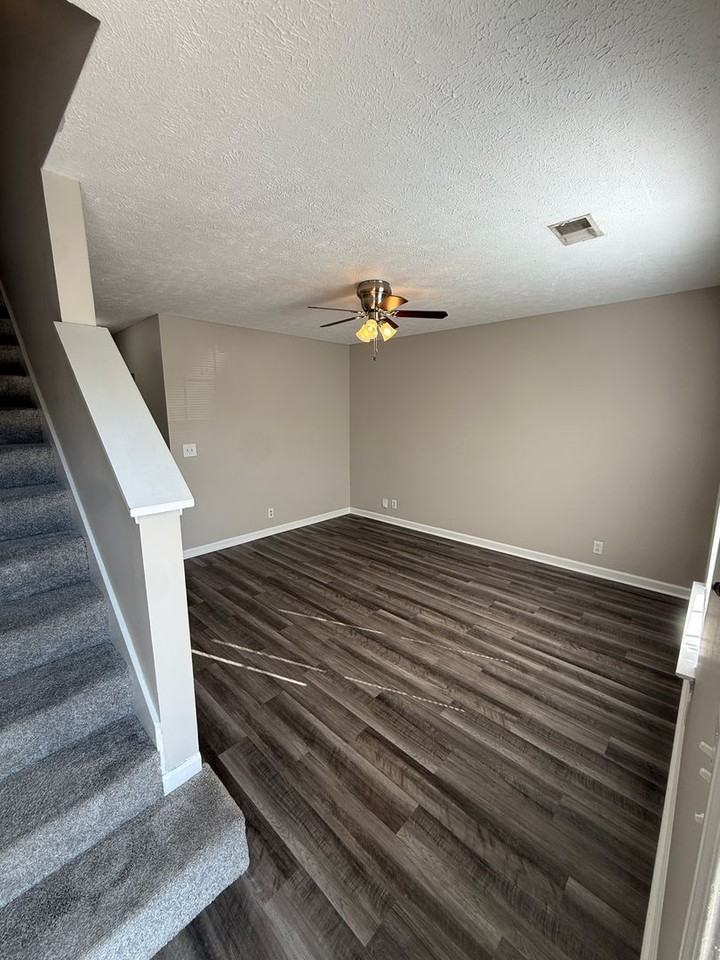 1947 Corsica Ct - Photo 6 of 21