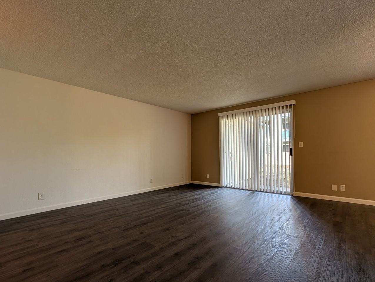 152 S 53rd St #1 - Photo 3 of 14