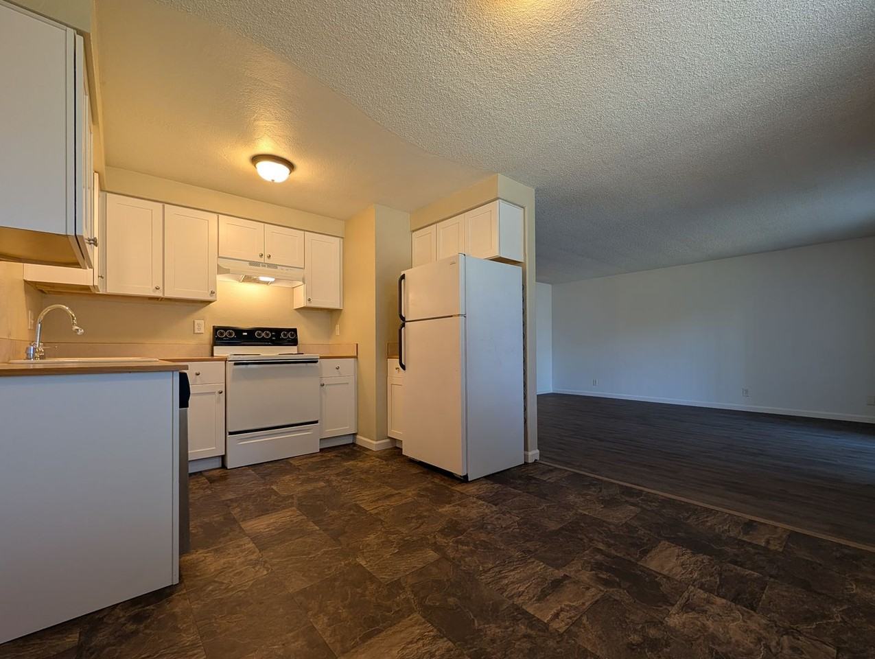 152 S 53rd St #1 - Photo 7 of 14