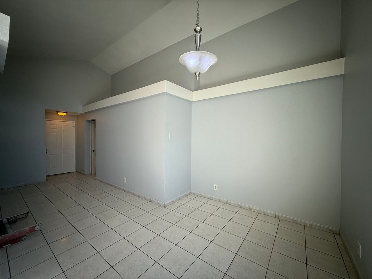 5114 Sunburst Dr - Photo 6 of 16