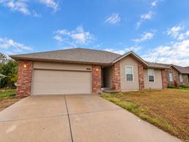4435 E Chipmunk Ln - Photo 1 of 1