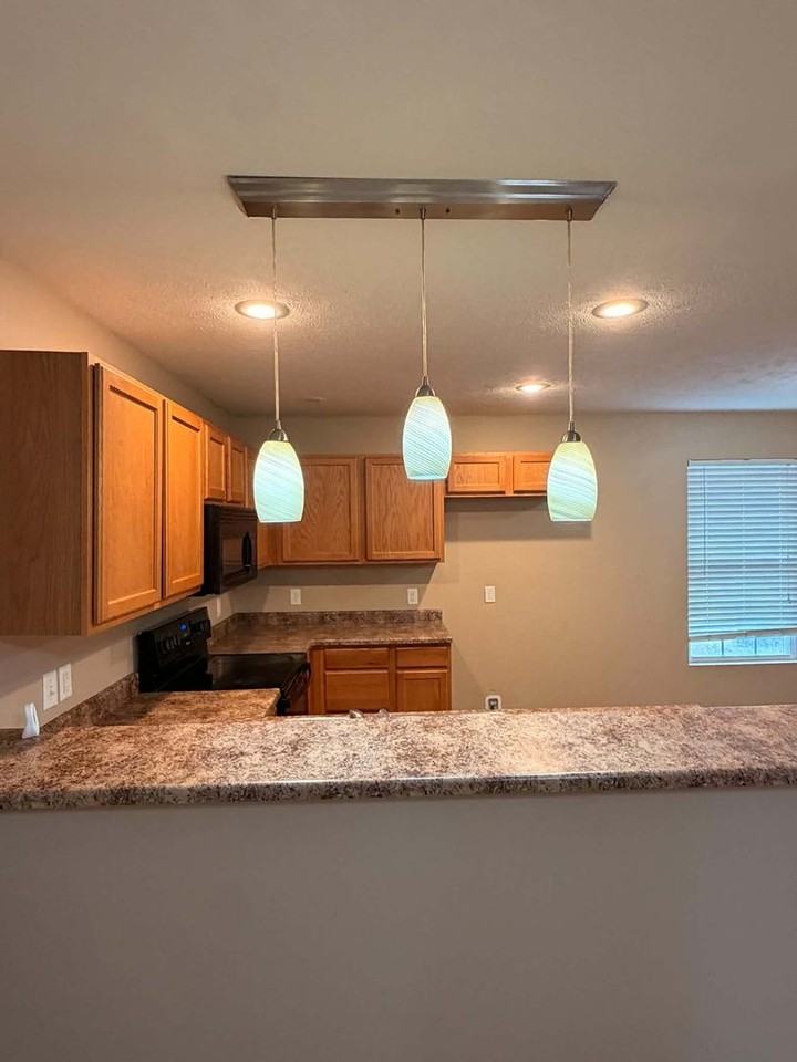 4435 E Chipmunk Ln - Photo 5 of 15