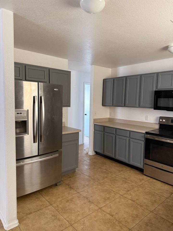 196 S Picacho Heights Rd - Photo 5 of 15