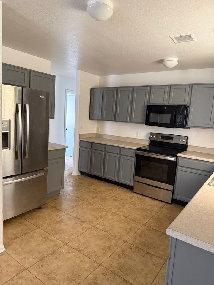 196 S Picacho Heights Rd - Photo 6 of 15