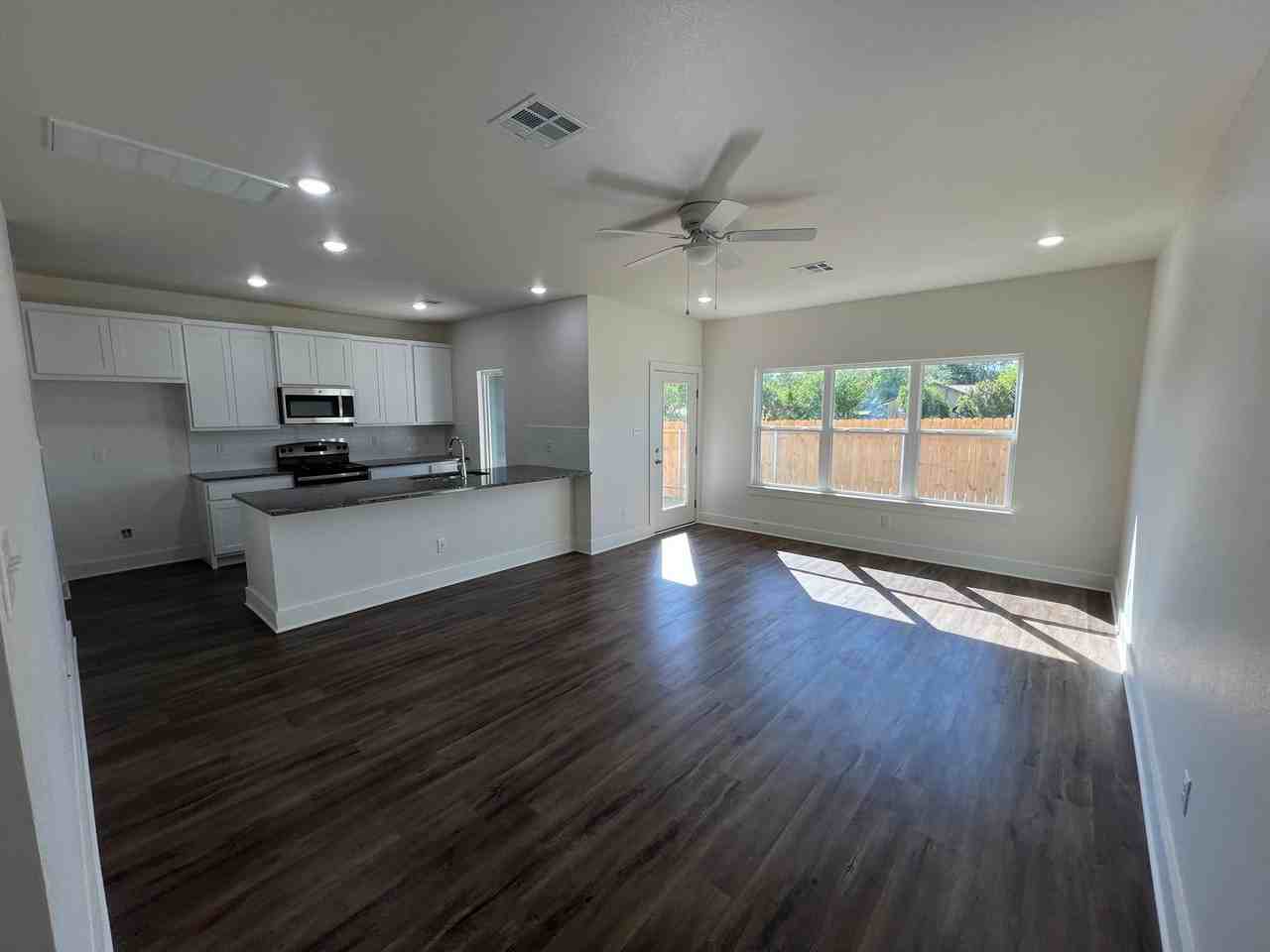 1818 Royal Loop #1818 - Photo 4 of 17