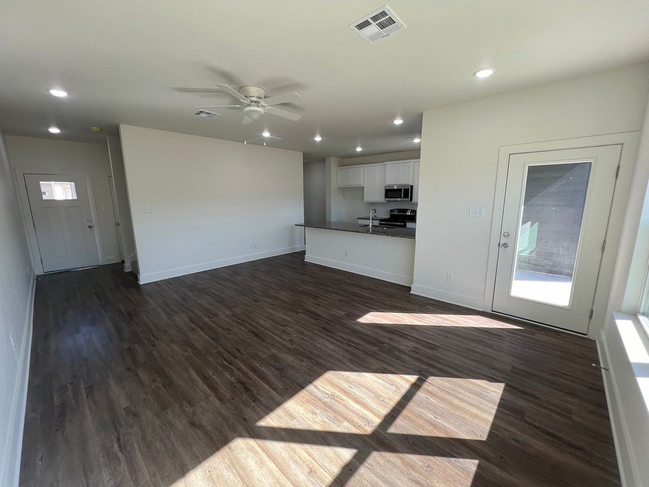 1818 Royal Loop #1818 - Photo 5 of 17