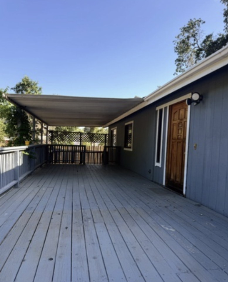 3635 Locust St - Photo 3 of 15