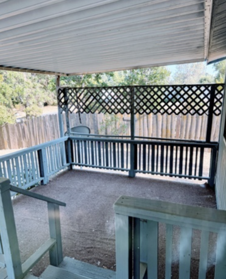 3635 Locust St - Photo 4 of 15