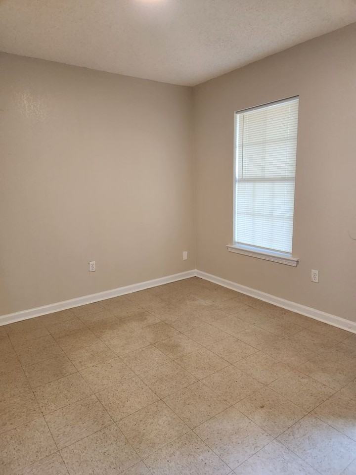 1722 N 35th St - Photo 6 of 12