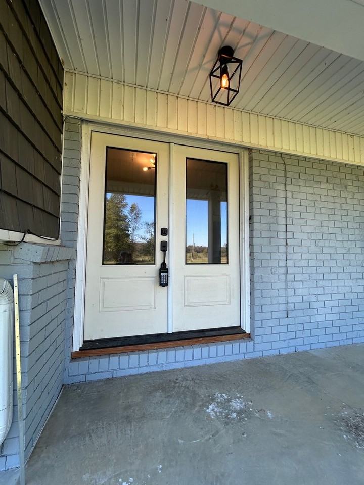 1064 Humbard Rd Se - Photo 6 of 42
