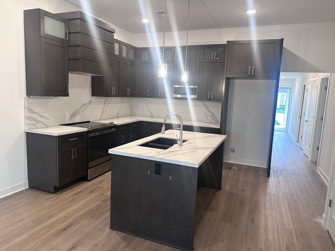 3728 Nw 93rd St - Photo 6 of 24