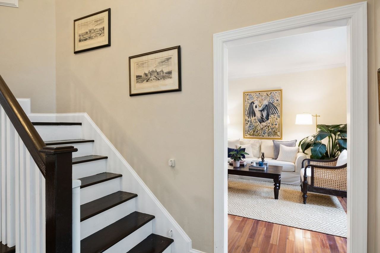 1817 Capel Manor Way - Photo 4 of 50