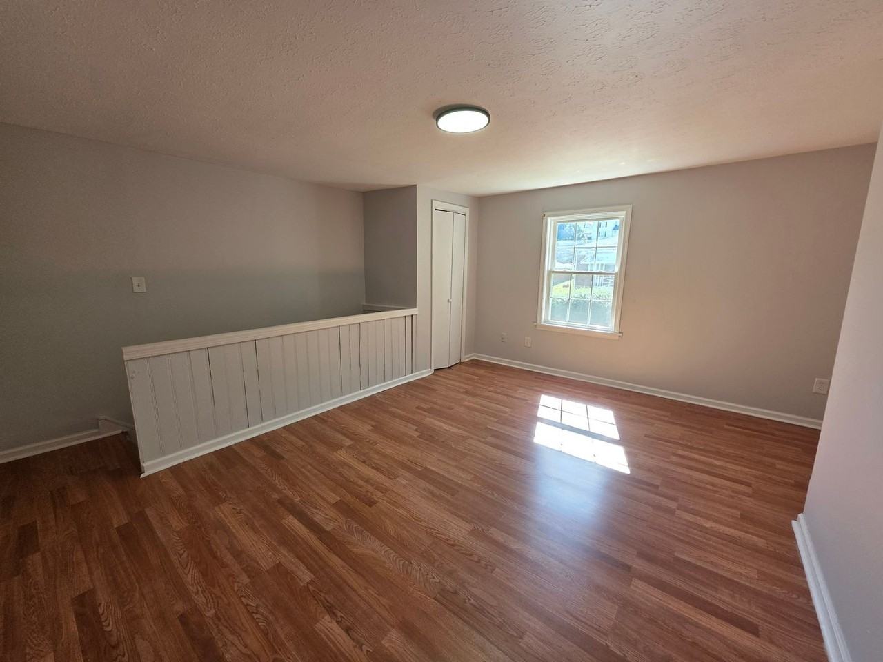 814 Taylor St - Photo 4 of 9