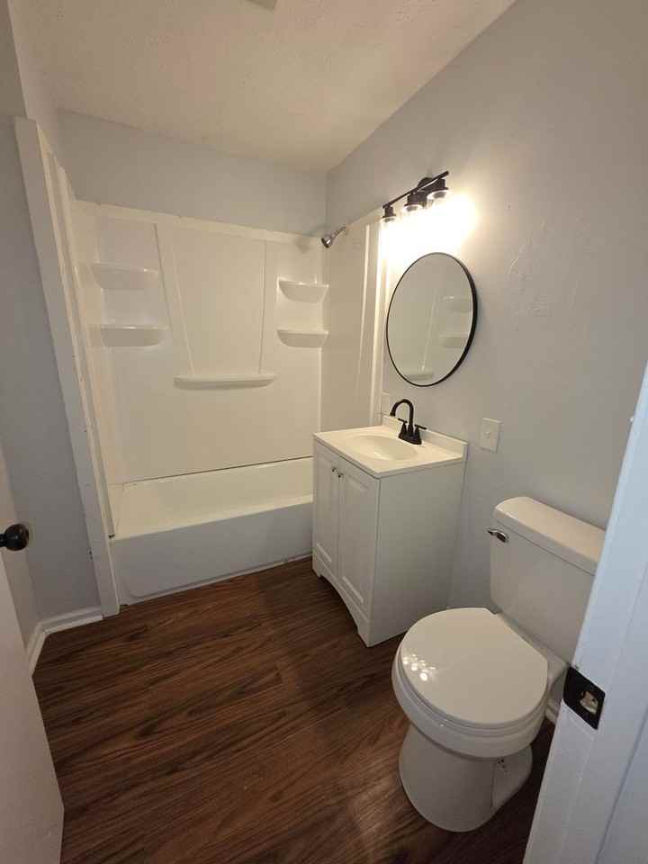 814 Taylor St - Photo 7 of 9
