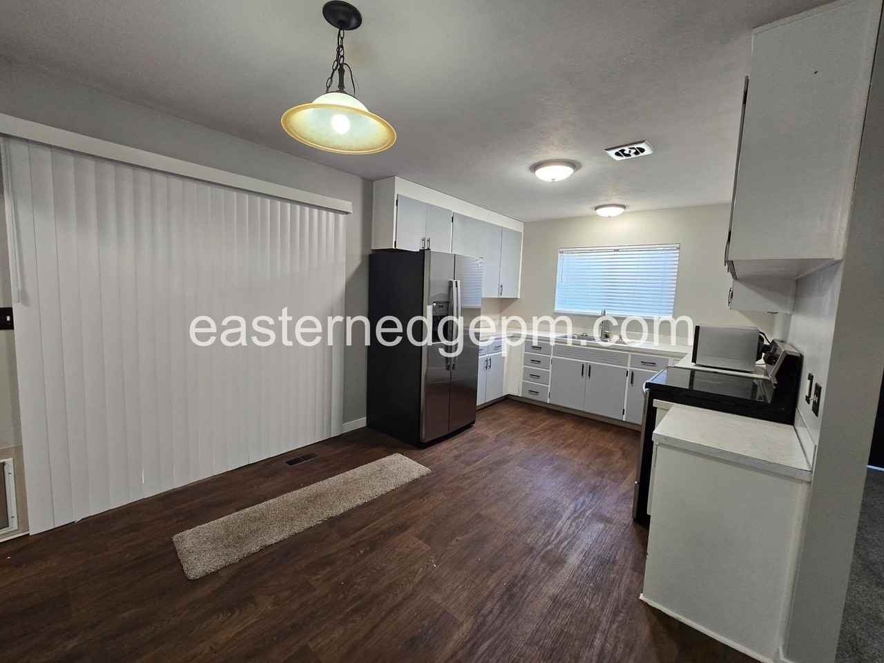 568 Nw 3rd St - Photo 7 of 34