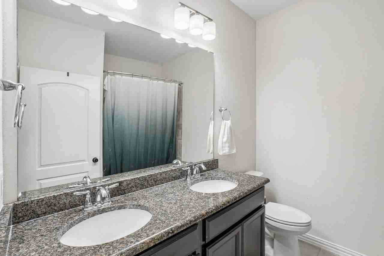 2603 Wallingford Dr - Photo 4 of 21