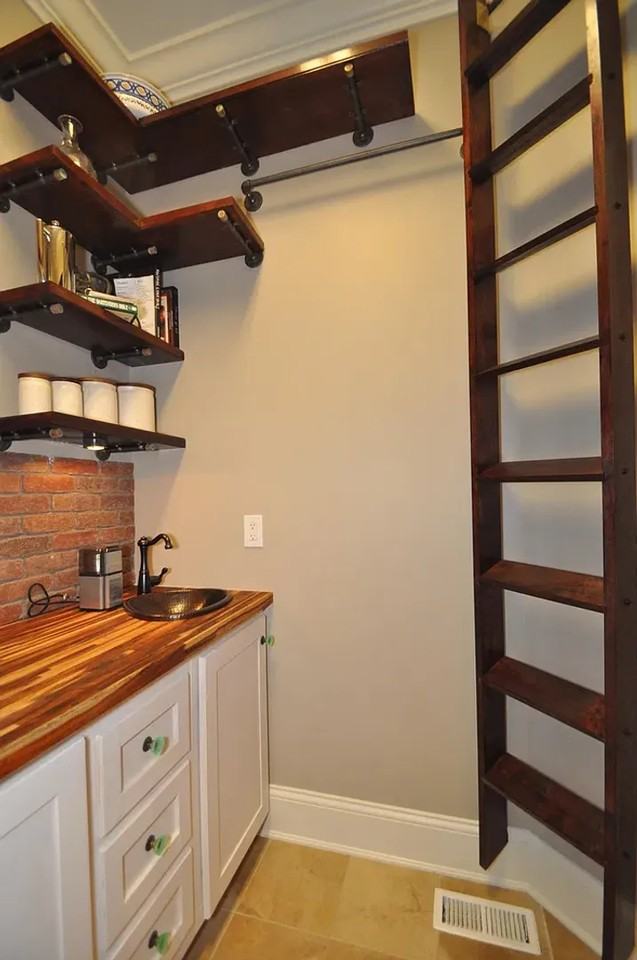 452 Chapel Grove Ln - Photo 6 of 23