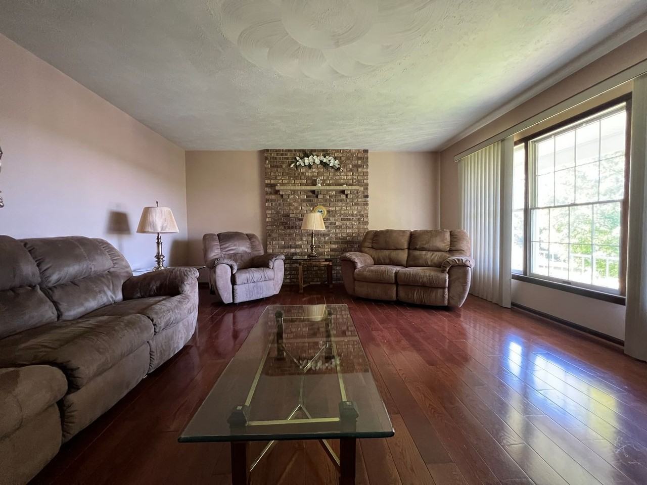95 Sugar Maple Hl - Photo 5 of 42