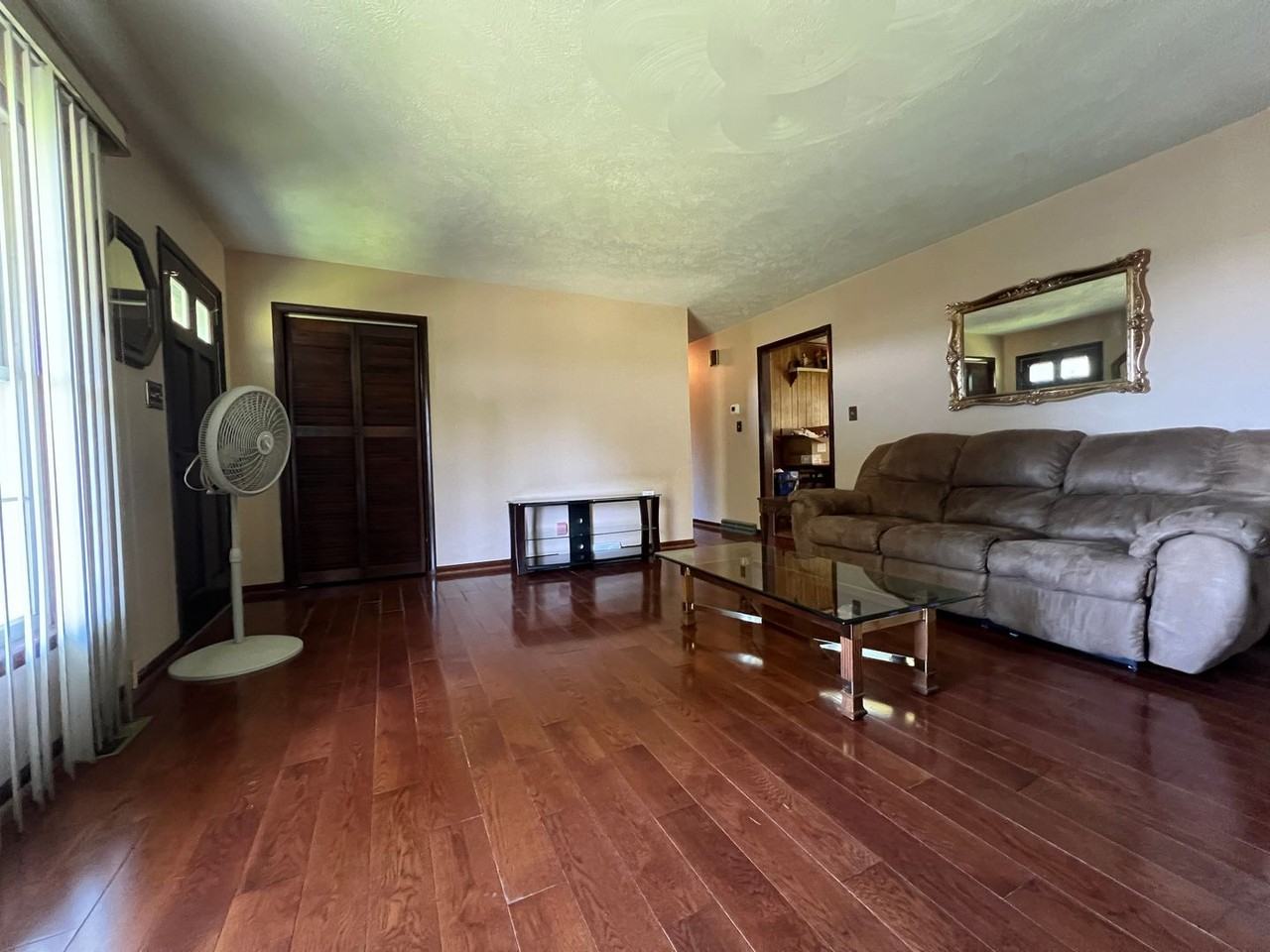 95 Sugar Maple Hl - Photo 7 of 42