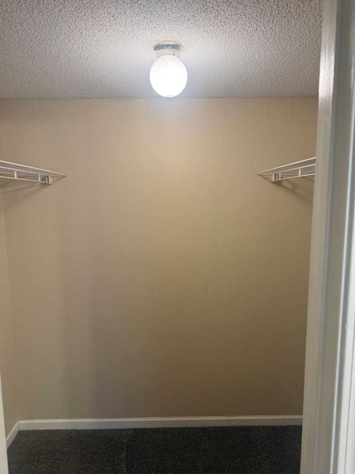 5101 Geyser Blvd #5101 - Photo 3 of 11