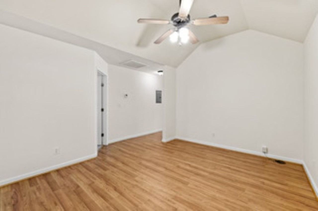2791 Southwood Ln - Photo 7 of 21