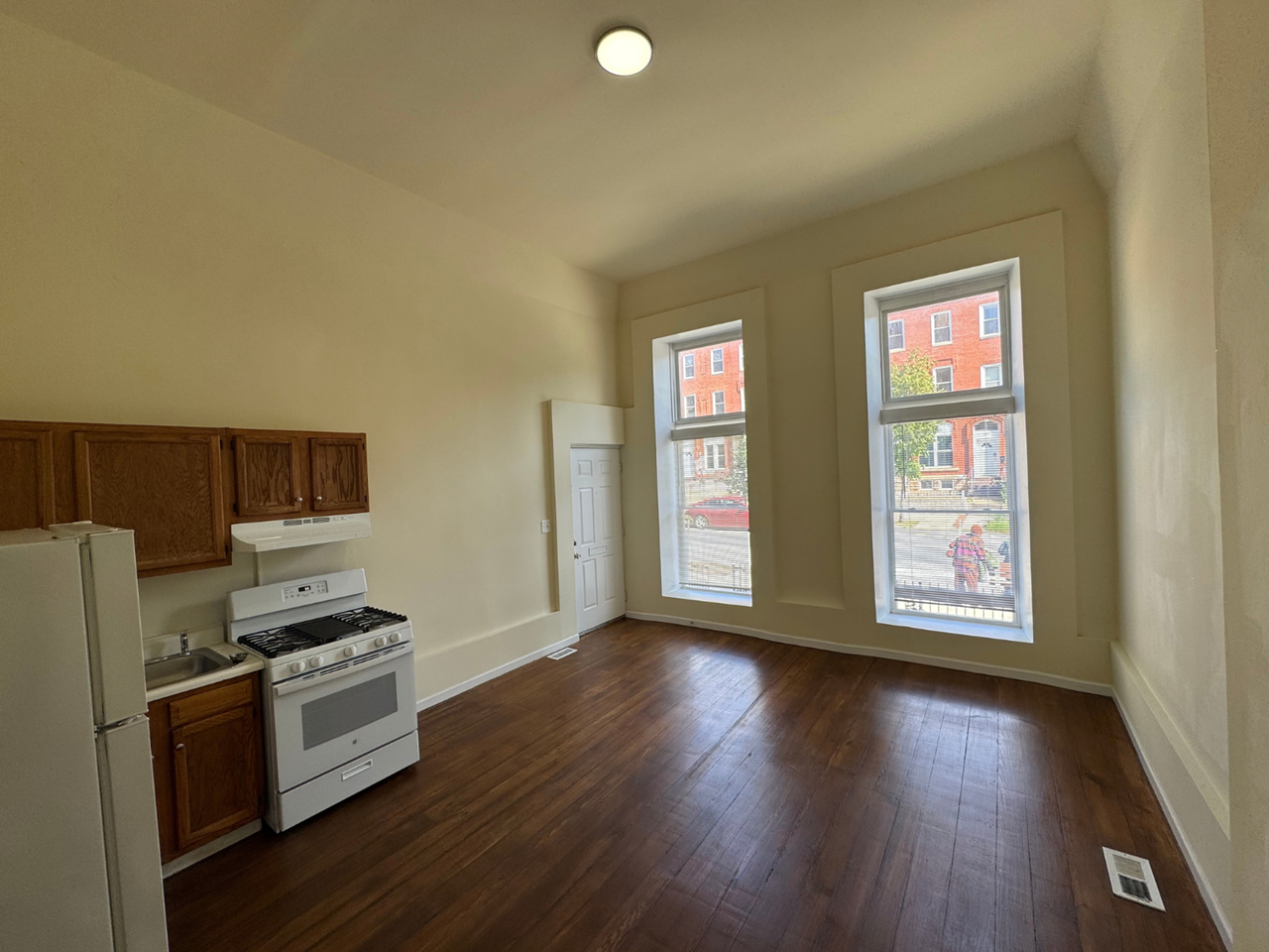 2100 Maryland Ave - Photo 7 of 18