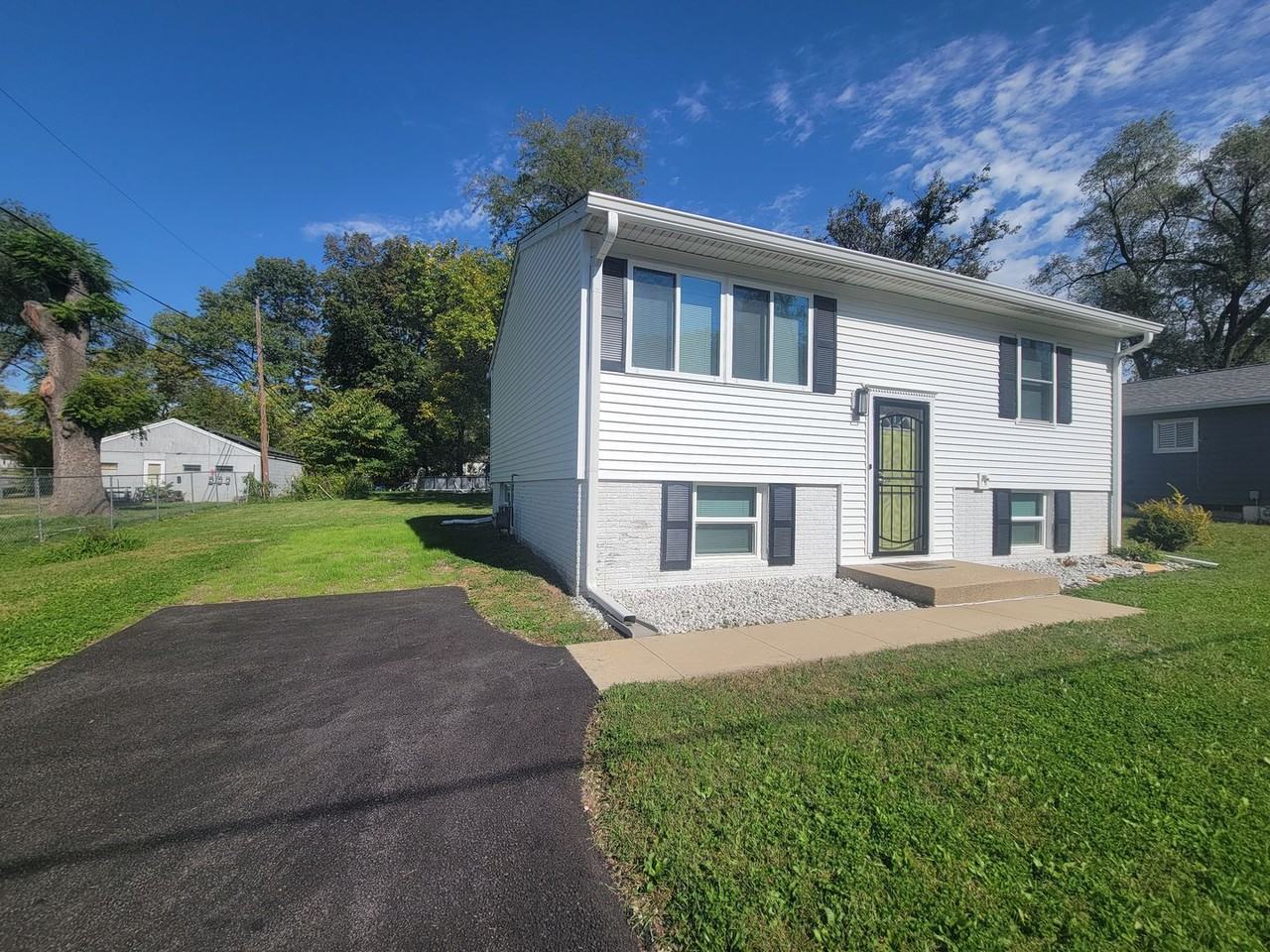 3007 W Nebraska Ave