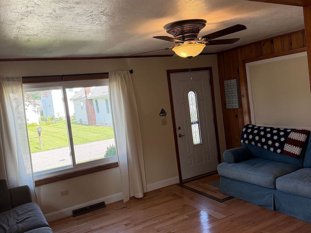 1856 Elm Dr - Photo 2 of 22