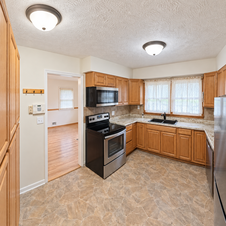 6234 Leighton Ave - Photo 4 of 27