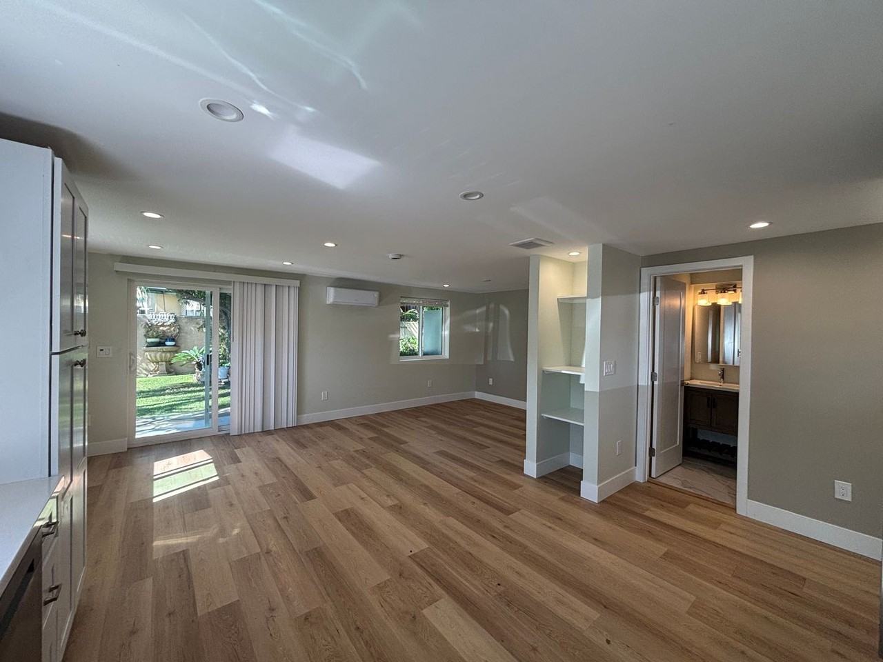 716 S. Center St - Photo 5 of 30