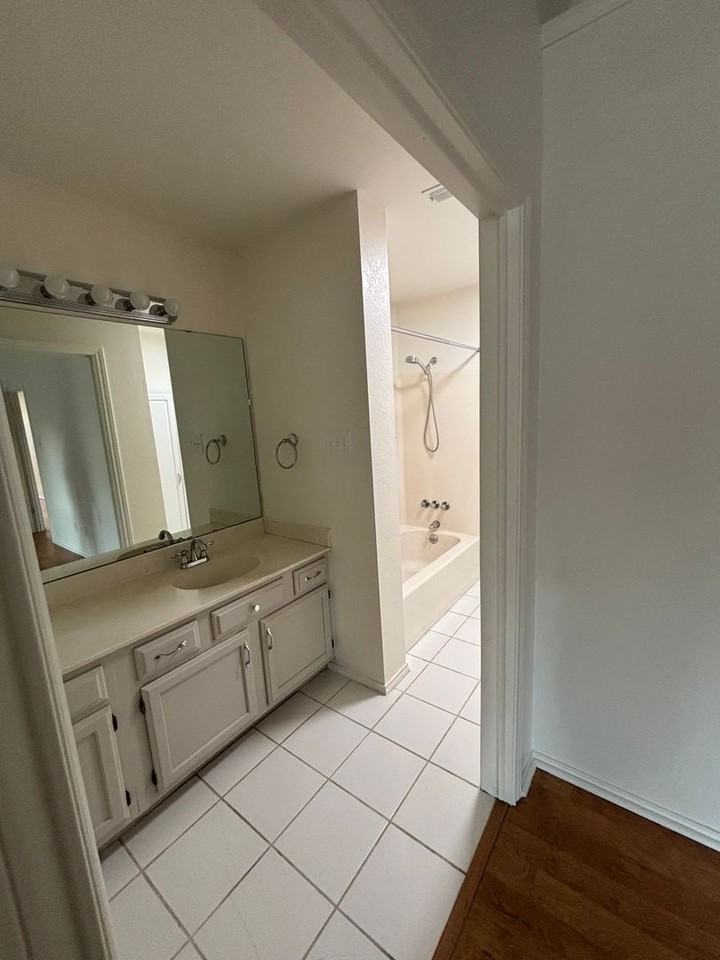 9 High Life Cir - Photo 4 of 23