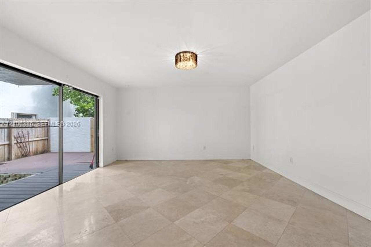 2987 2987 Bird Ave th 2987 - Photo 5 of 26