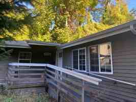 featured image of 7100 Lincoln Park Way Sw